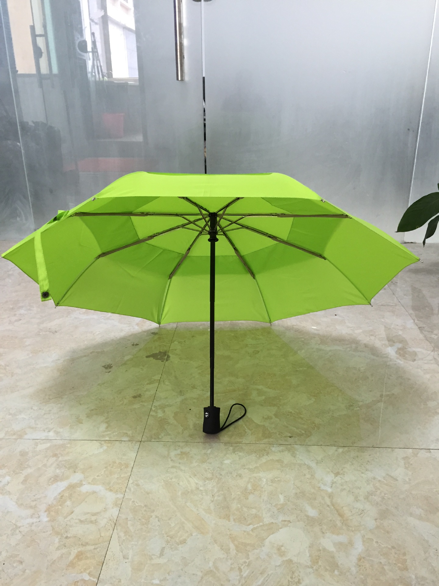 高档外贸自动三折雨伞新品绿清爽型雨伞自动开收雨伞晴雨