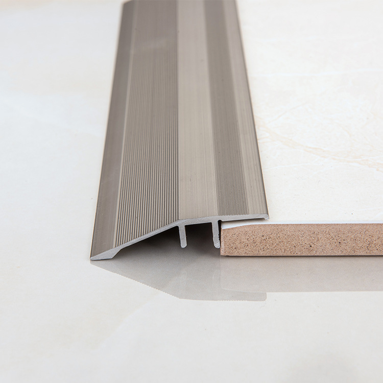 厂家批发 铝合金地板收边线 门口收边条 地板高低扣条