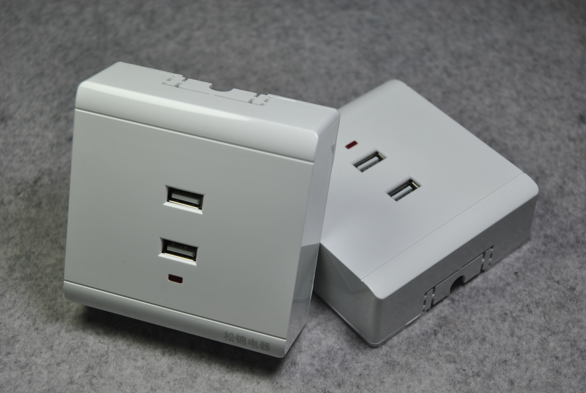 【厂家供应】86明二位usb插座面板 低压36v电源 手机充电插座