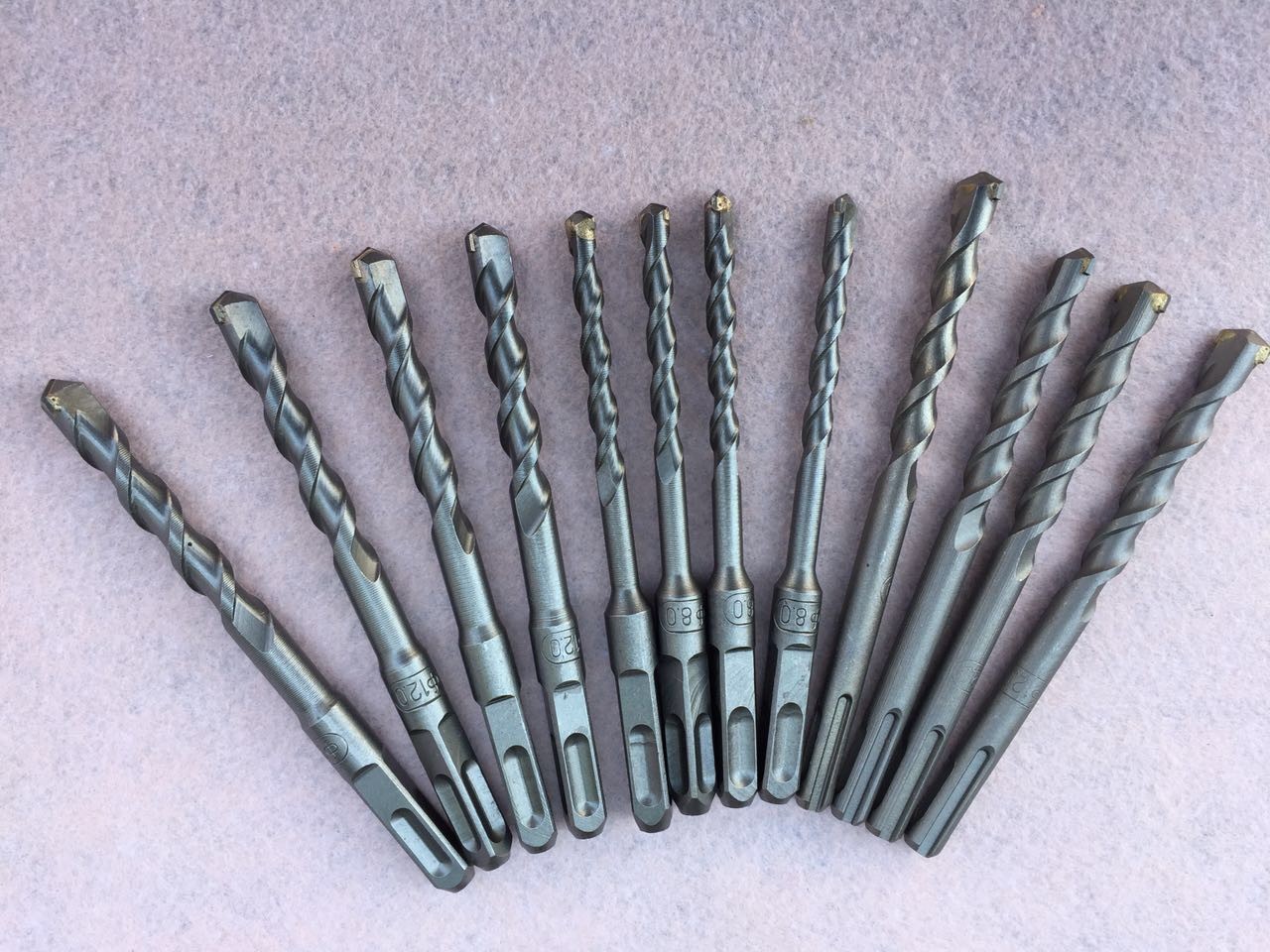 厂家直销中碳方圆柄电锤钻头过墙钻6*110mm-25*200mm合金冲击钻头