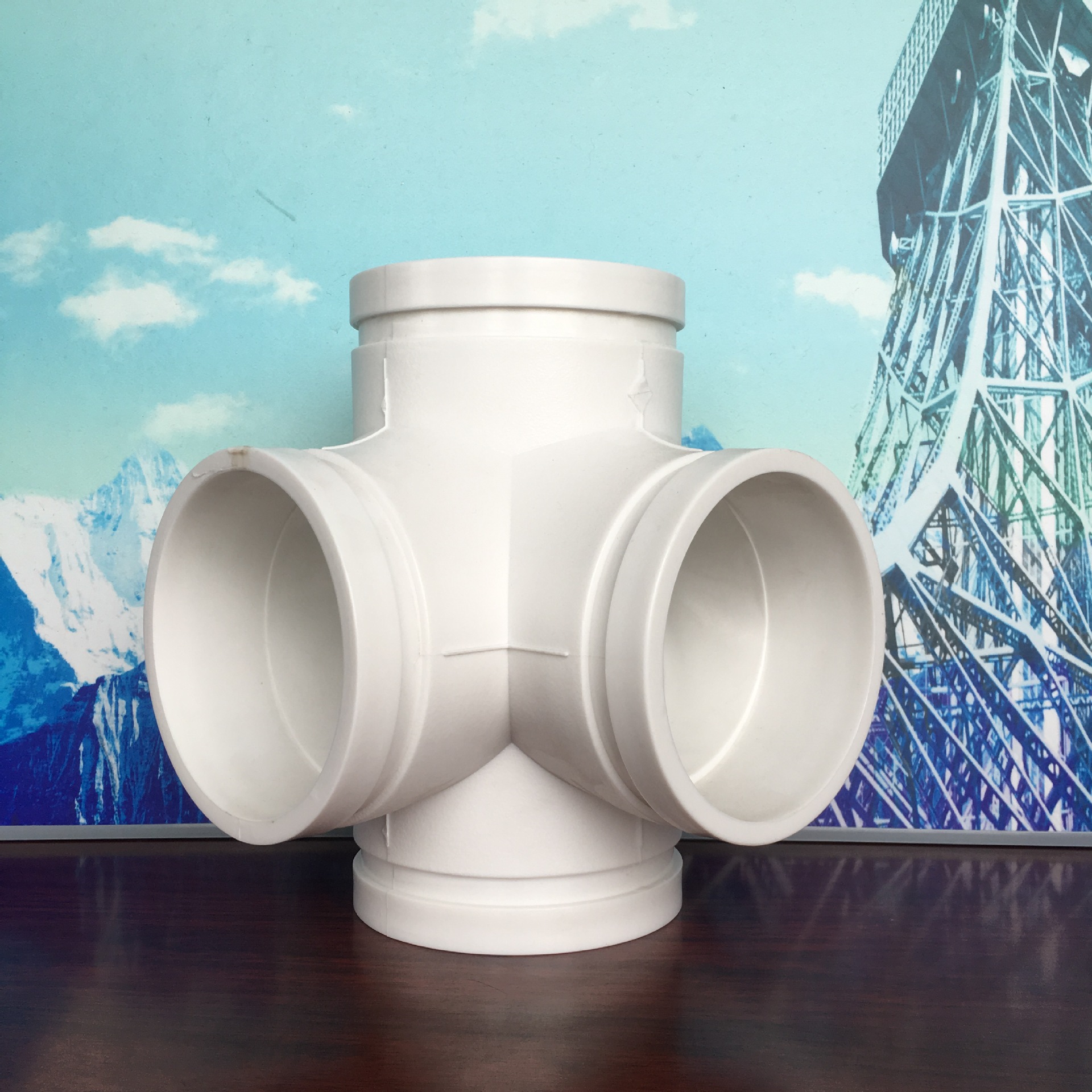 重庆沟槽式hdpe超静音排水管管件直角四通11050