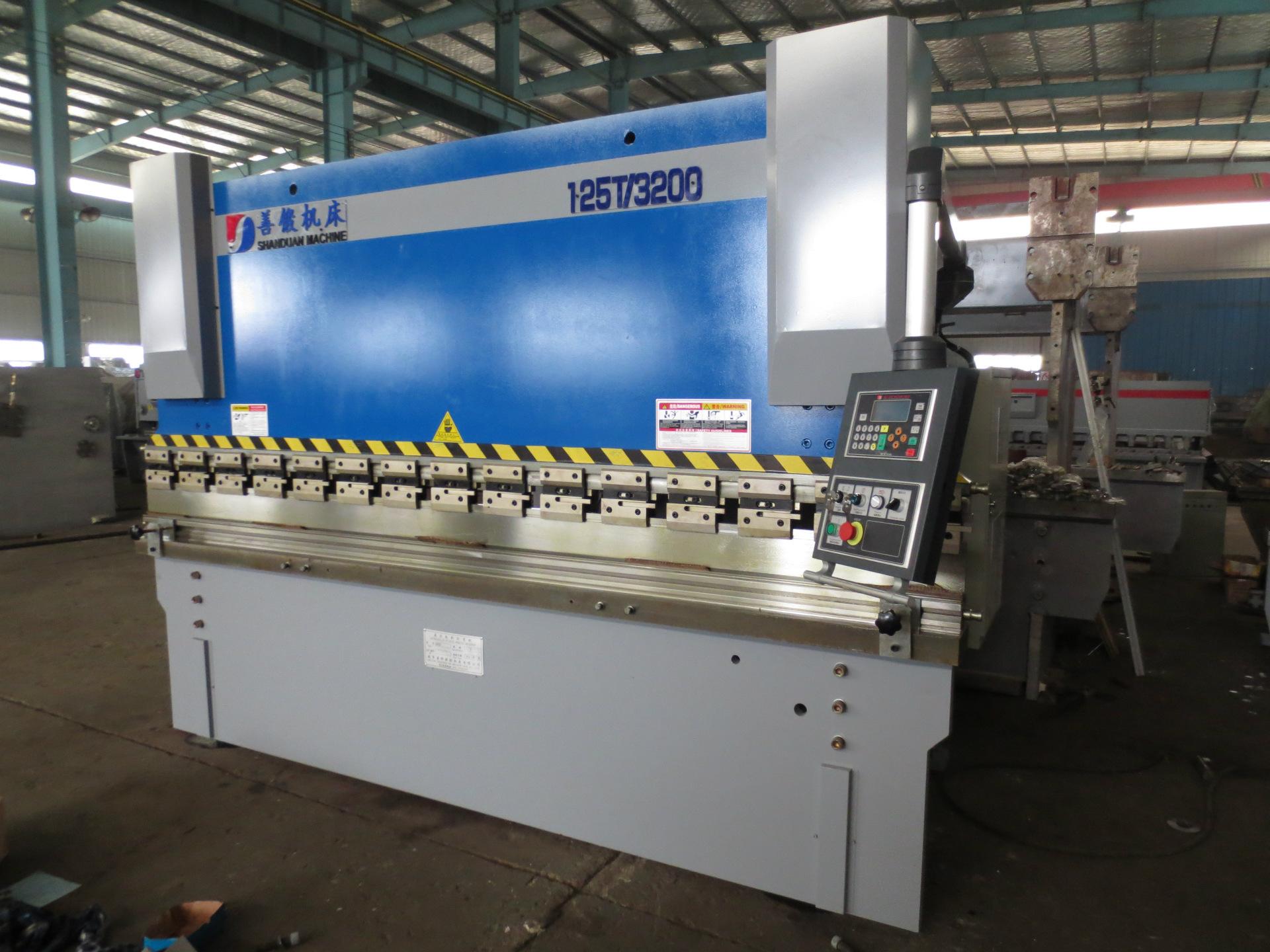 2米全自动折弯机可以发货了