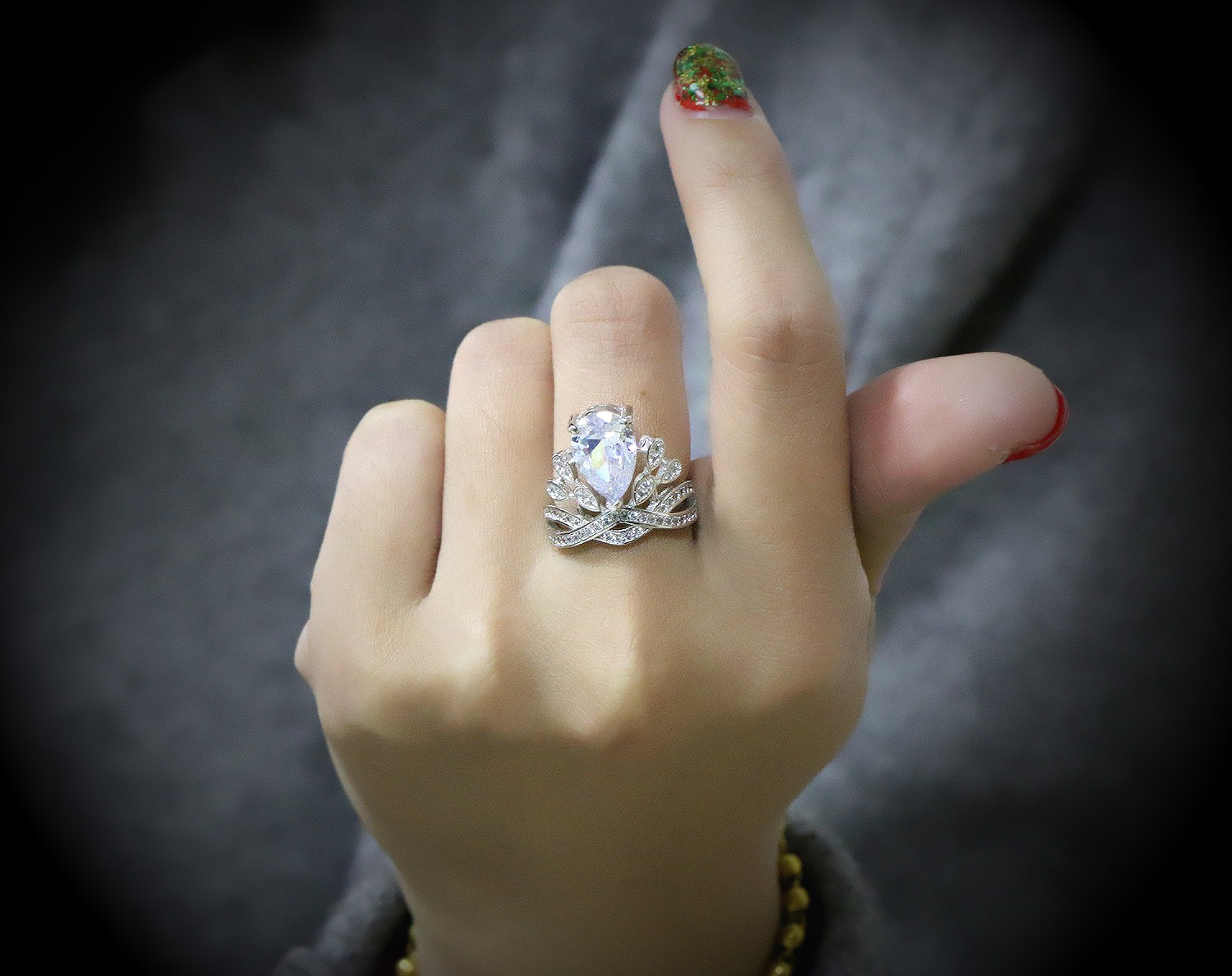 杨颖angelababy同款戒指韩版简约镶钻明星皇冠戒 指环