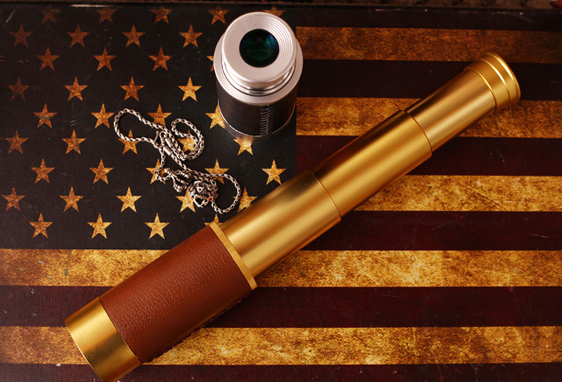 近日有朋友反映不会调焦,其实是很简单的:使用的时候注意要把望远镜