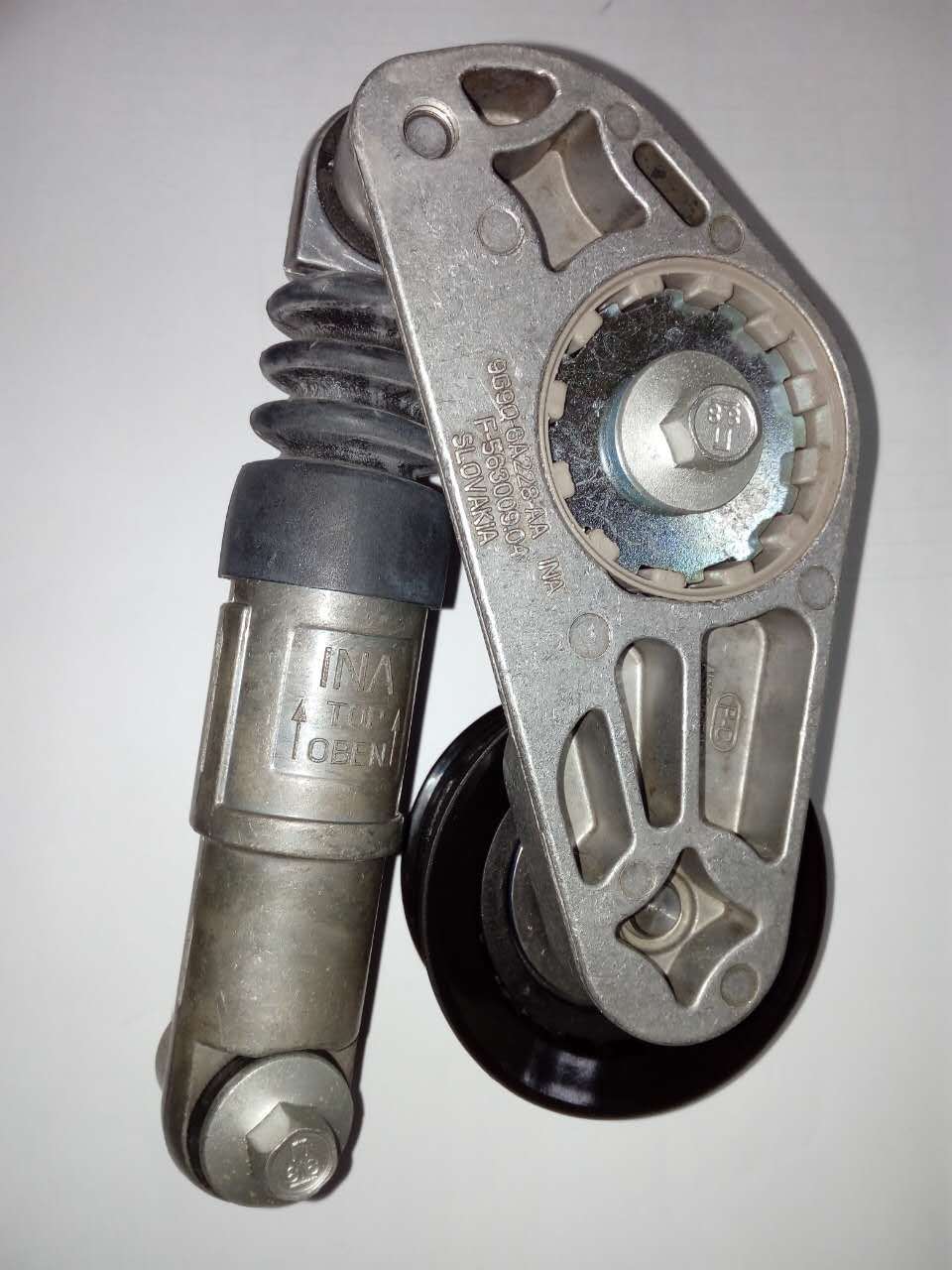 汽车张紧臂 张紧轮 皮带轮 适用路虎极光 lr034128