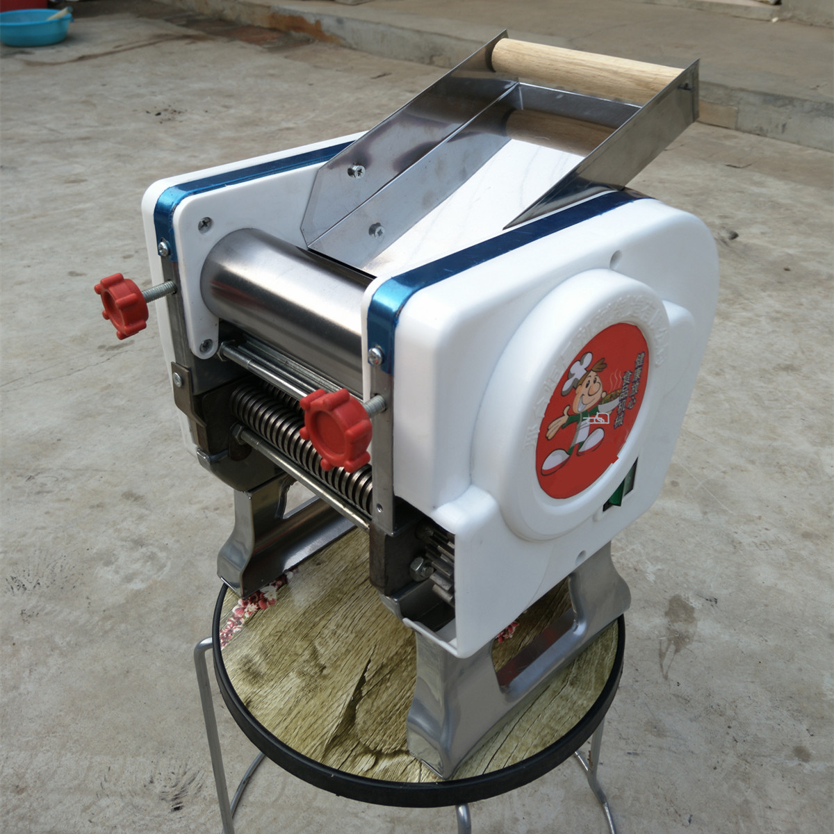 任县玉米面条机