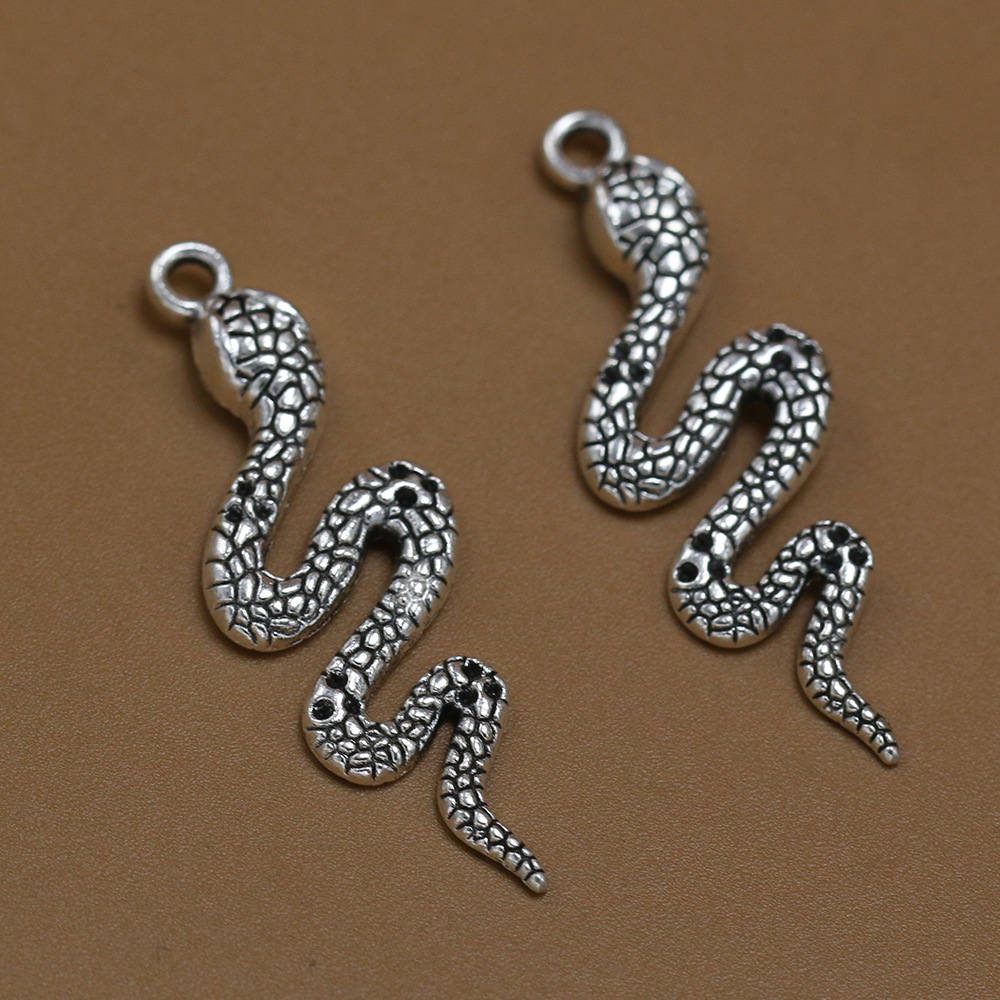 diy饰品配件 古银色蛇形吊坠 zakka风 十二生肖之蛇 手工配件批发