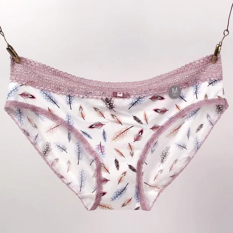 2017爆款推荐 牛奶丝蕾丝边少女性感内裤 厂家直销