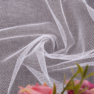 100g白色小眼鱼网布 婚纱舞台礼服蚊帐箱包里布鱼网 精梳染色网布