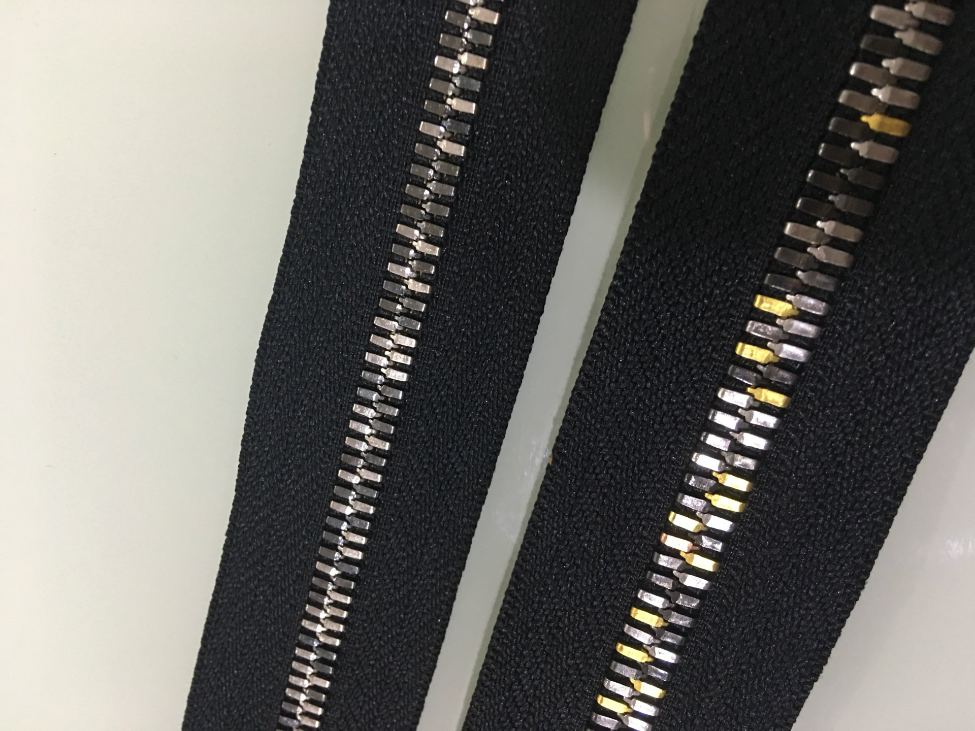 环保欧款金属拉链5#玉米彩牙码装riri棉感拉链定做拉链批发可开票