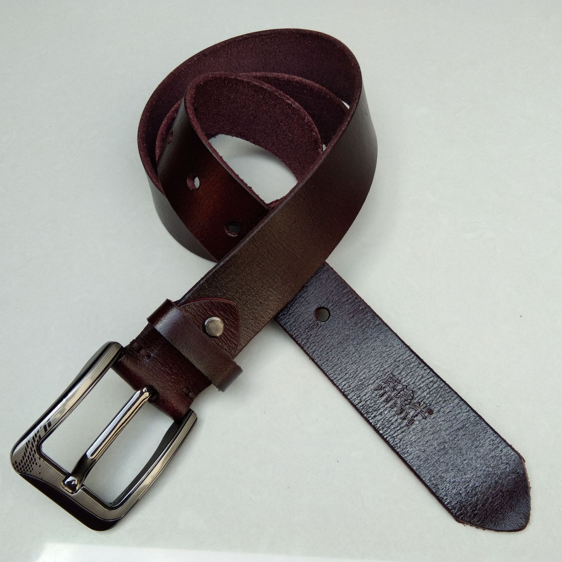 外贸腰带 装饰腰带 时尚针扣男士腰带 男式腰带 头层牛皮皮带