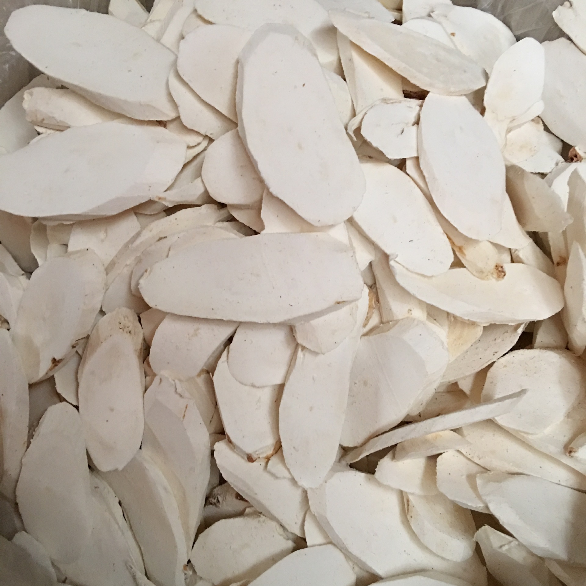 批发木薯片等滋补品 本店有山药 黄芪 当归销售产地直销