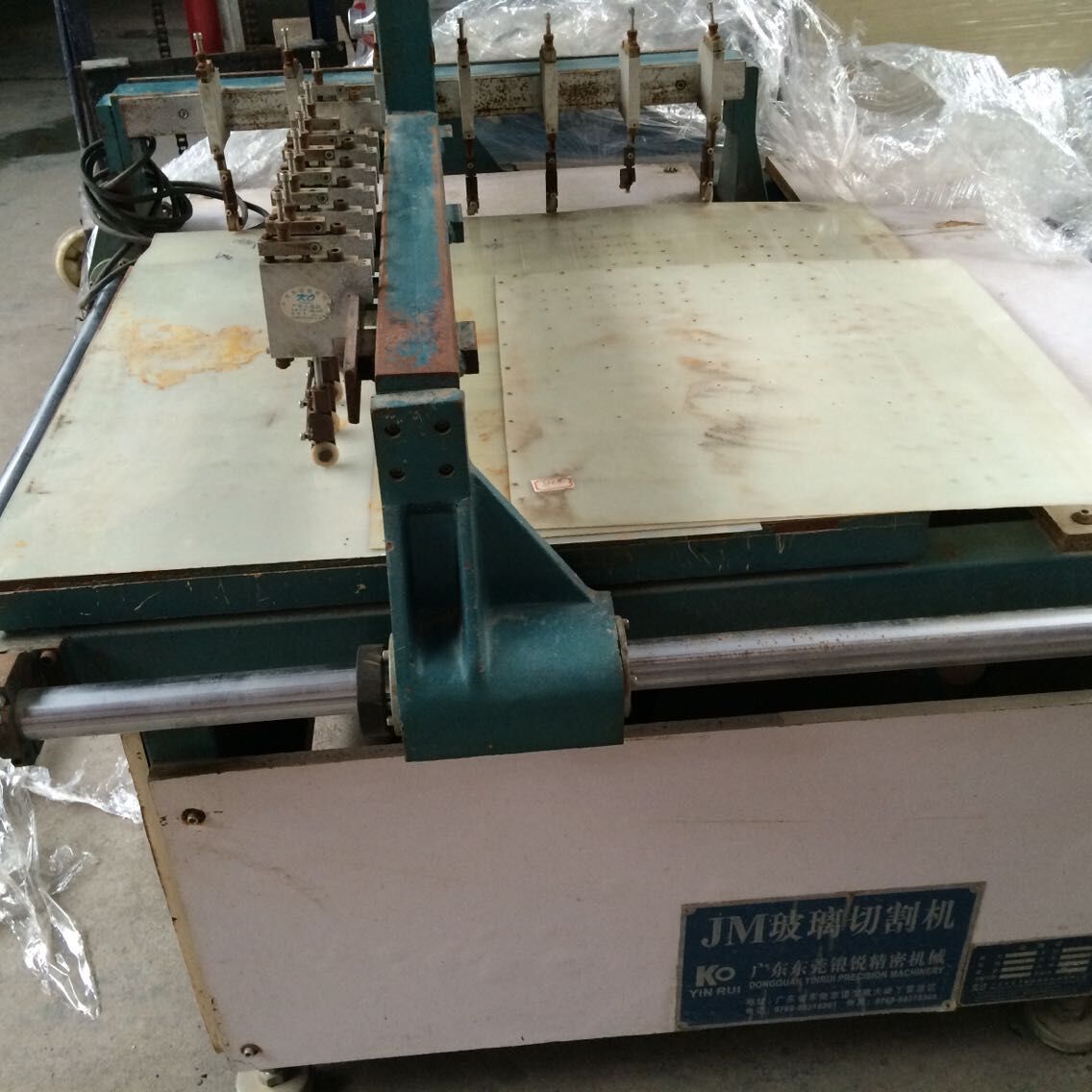 供应求购8成新银锐光学玻璃切割机高精高效全自动异形玻璃切割机