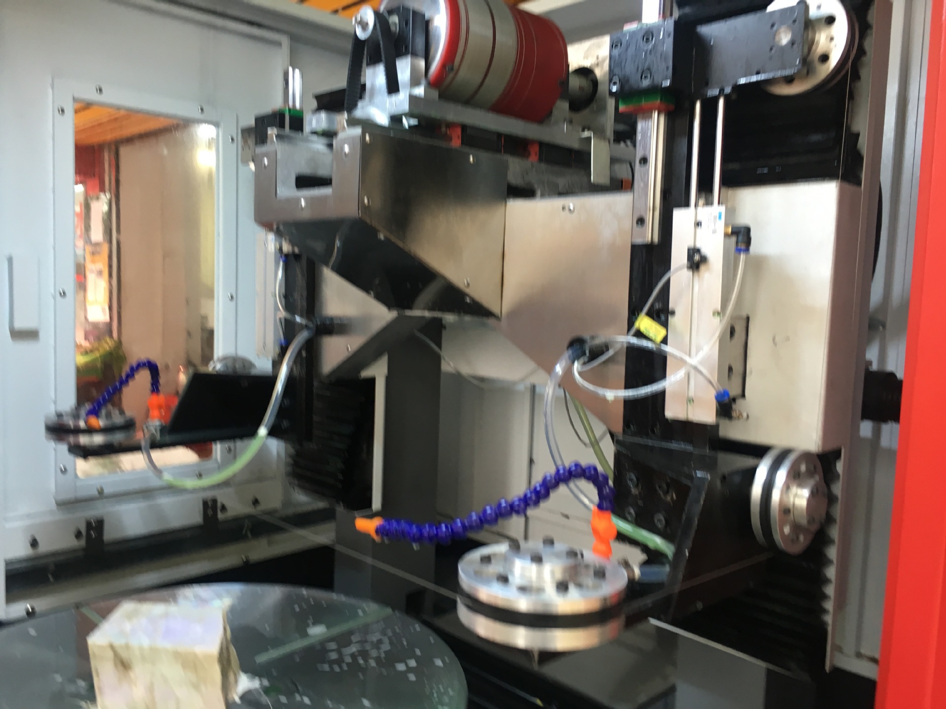 dcxqg-6060a新品上市 玉石专业切割设备--玉石砂线切割机