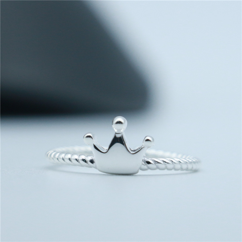 s925纯银皇冠戒指 可爱麻花款拉丝光面桂冠指环日系小清新尾戒