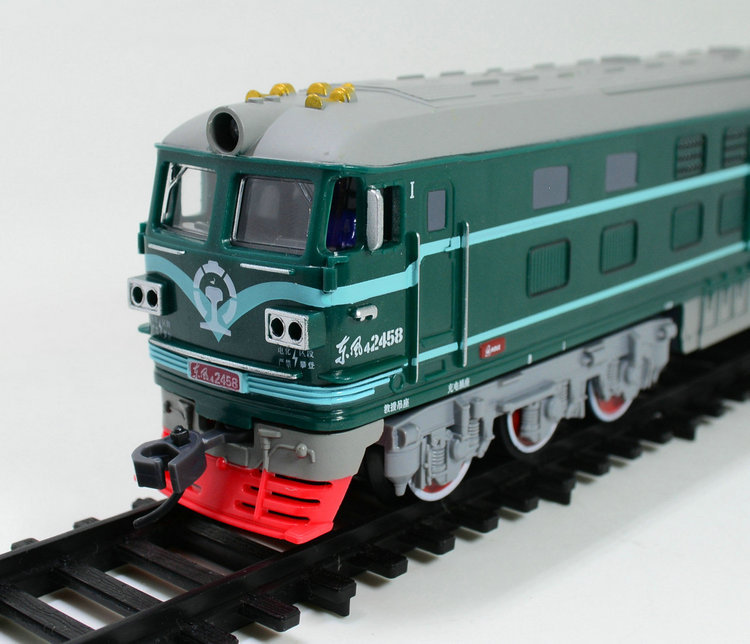 东风火车头4b内燃机车仿真电动轨道火车绿皮火车模型玩具
