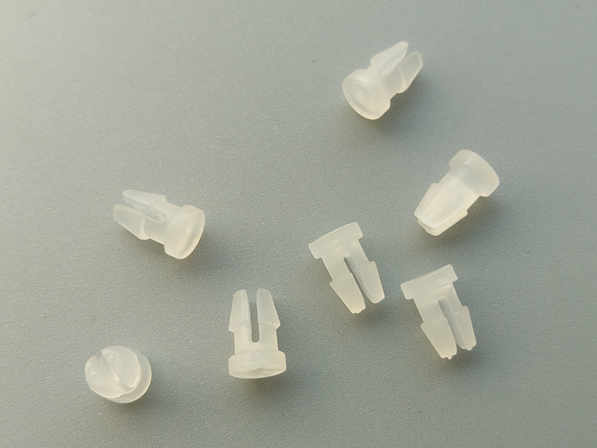 5塑料尖头卡钉 硬灯条铆钉 led贴片专用塑胶卡扣