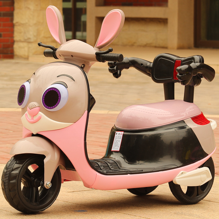 新款朱迪兔儿童电动摩托车三轮车可充电男女宝宝电瓶摩托车带护栏