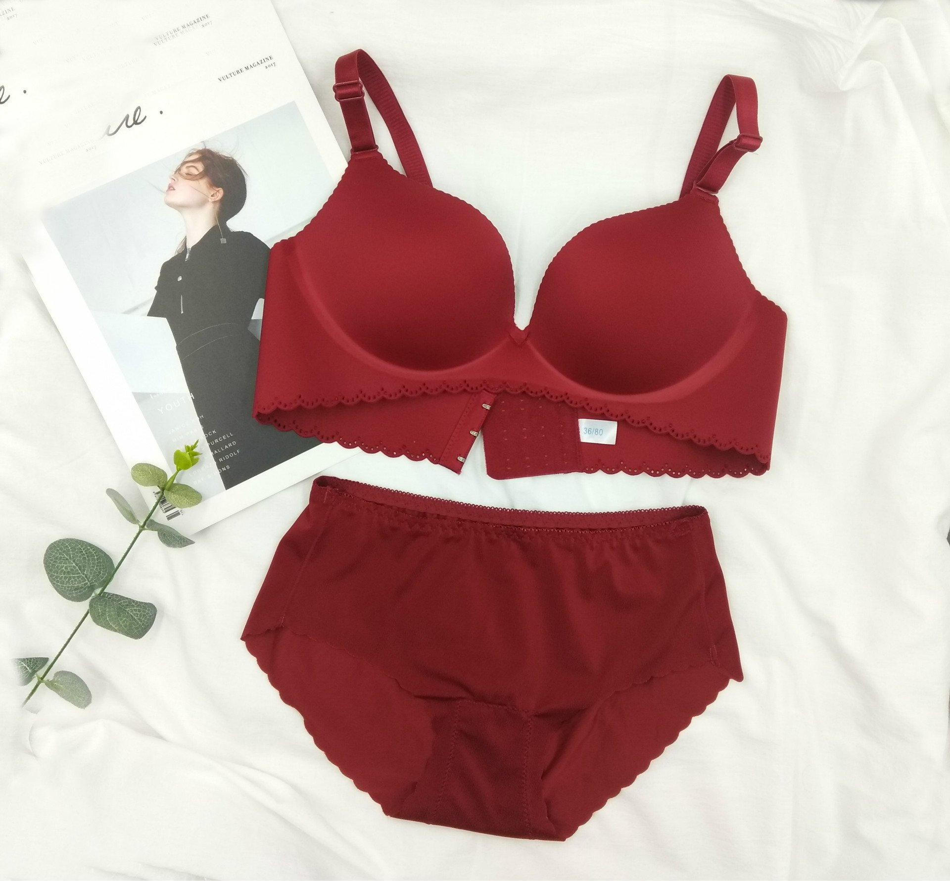 拼多多镂空性感无钢圈文胸一片式调整型聚拢透气舒适少女内衣套装