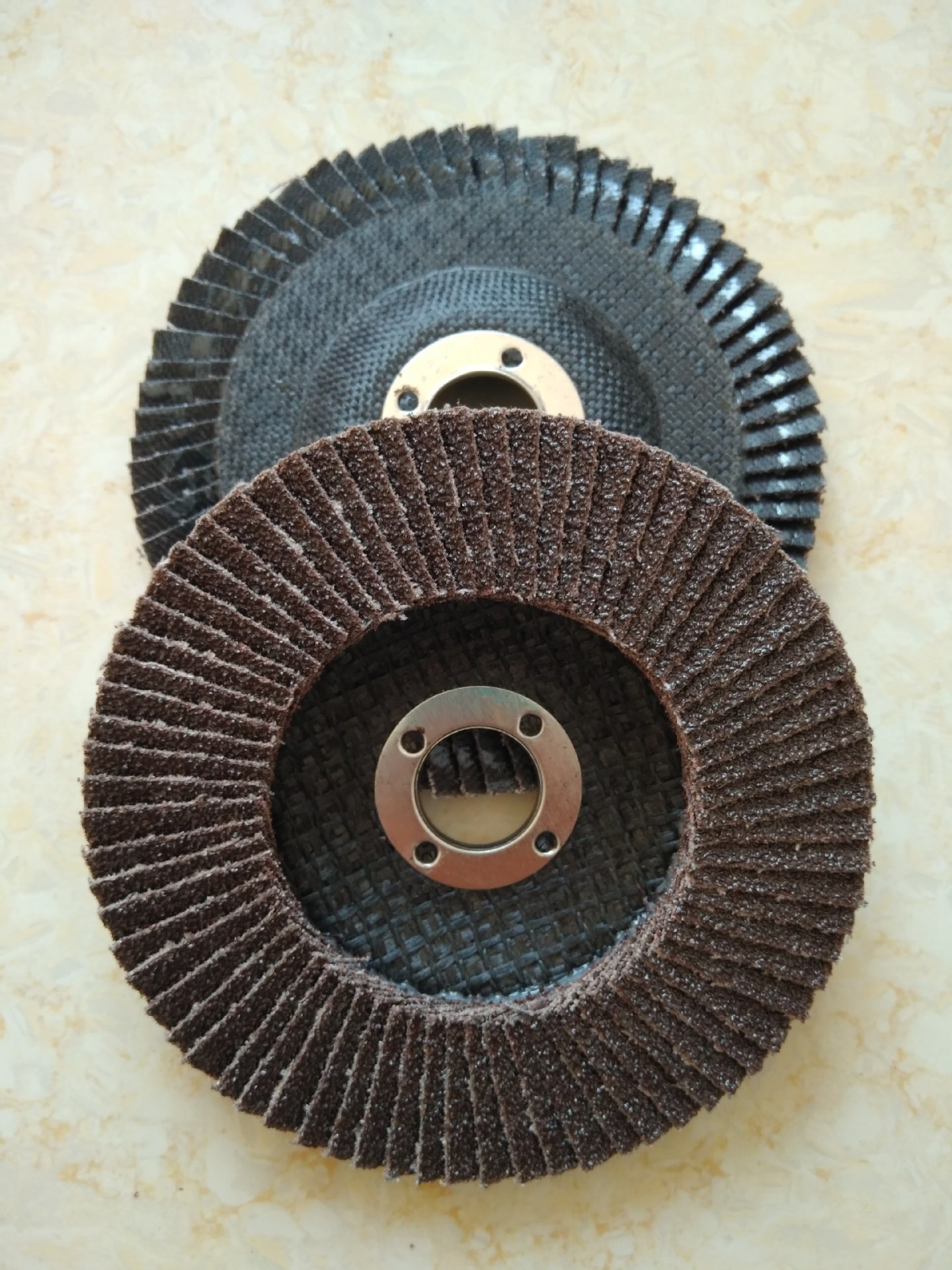 百叶片平面砂布轮 百叶轮百页轮 75网盖煅烧百页片 打磨抛光片