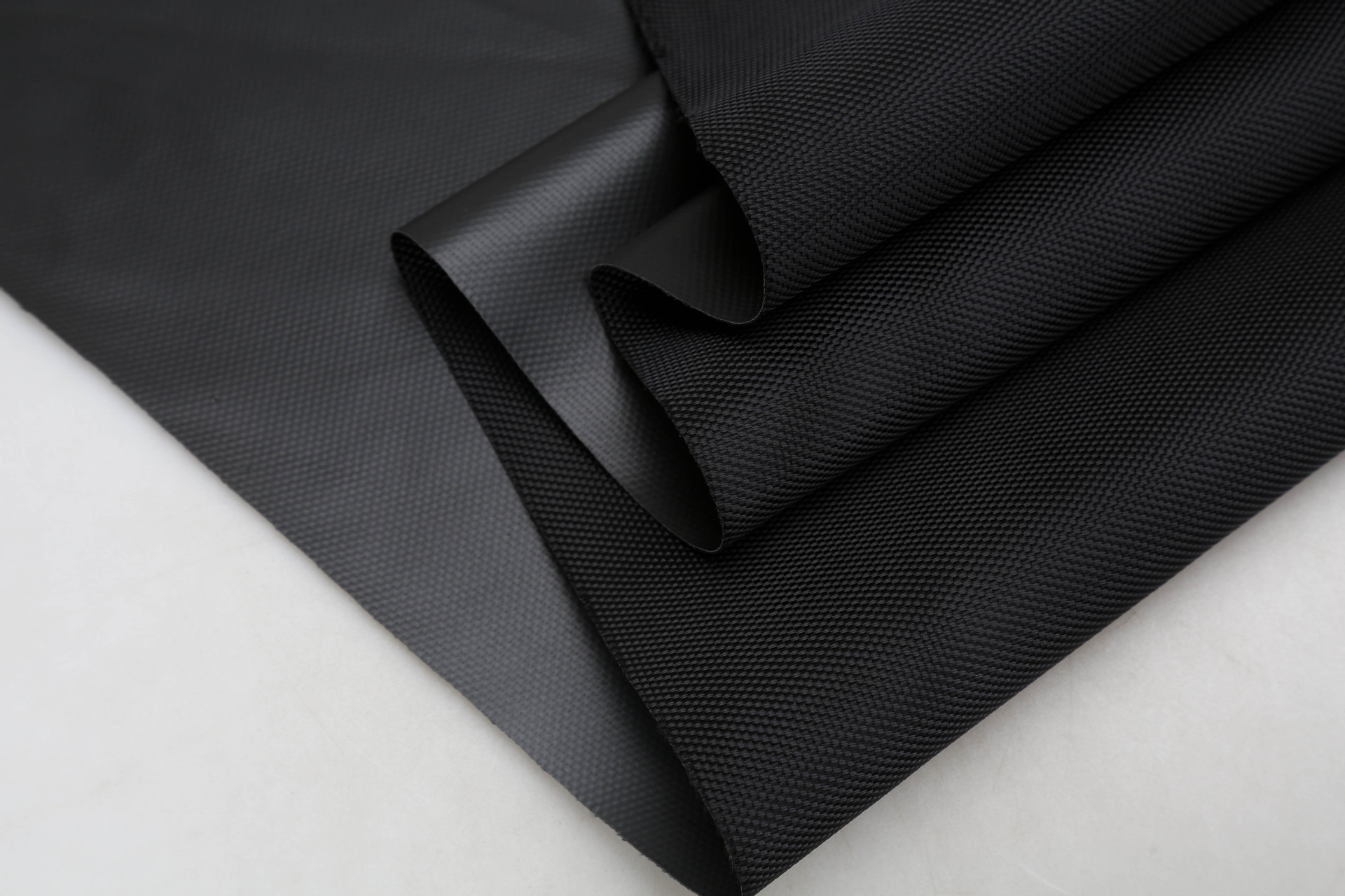 厂家大量现货 供应1680d双股pvc牛津布 户外箱包手袋帐篷涤纶面料