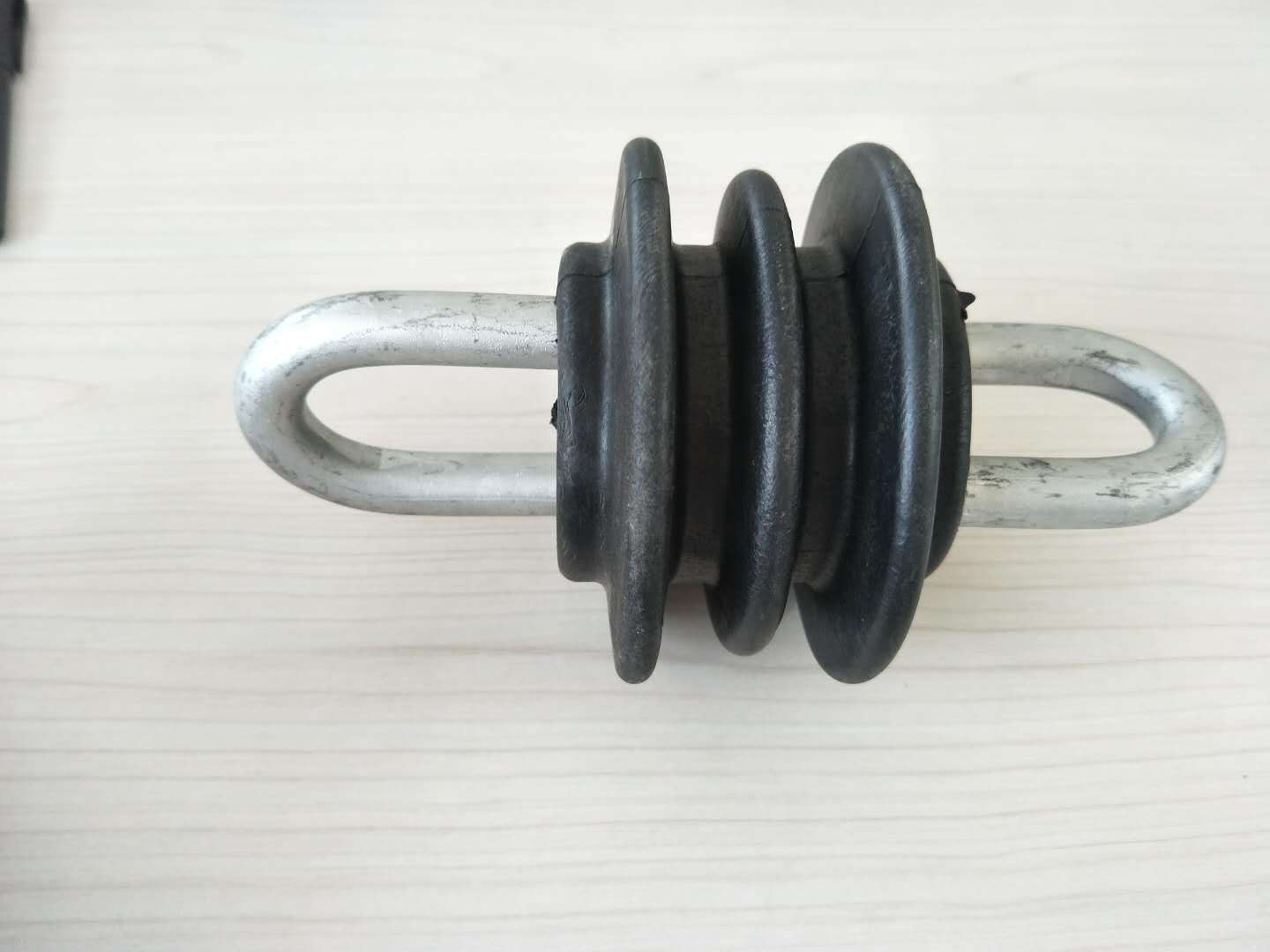 拉线绝缘子(拉紧)