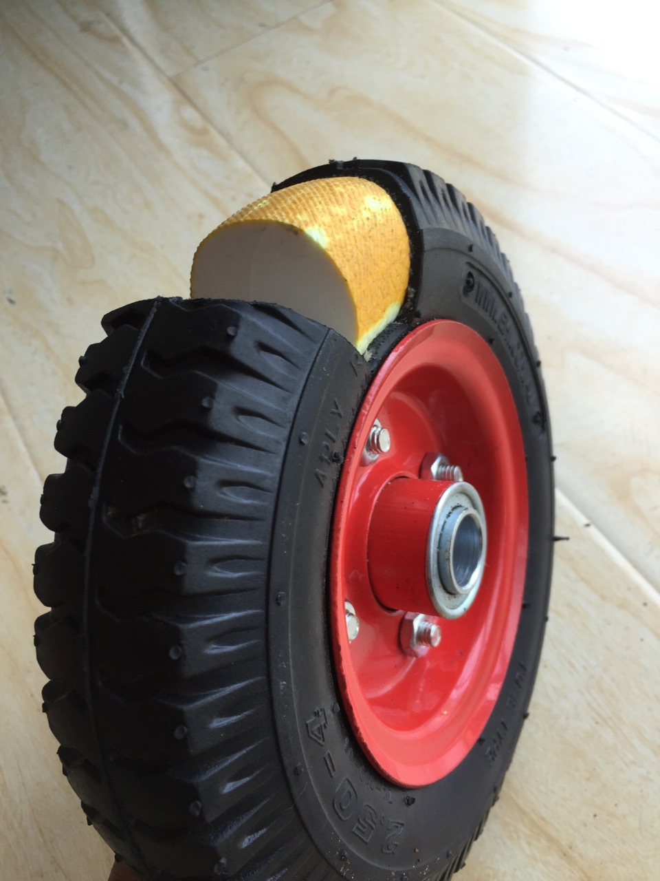 厂家直销供应8 寸 250-4 橡胶外胎,填充高回弹pu发泡轮