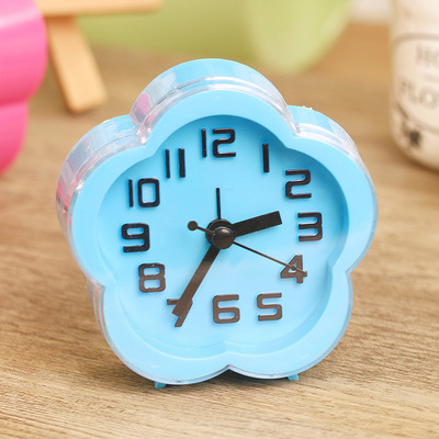 梅花形立体数字闹钟摆件创意时尚家居钟表商务办公桌面塑料台钟