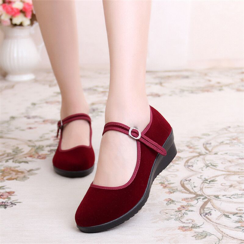 老北京布鞋女鞋坡跟黑布鞋酒店鞋工作鞋中跟舞蹈礼仪一字带妈妈鞋