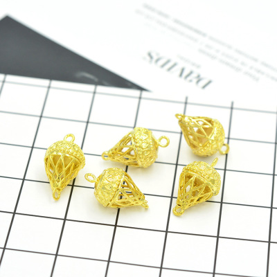 精致镂空水滴形双吊挂饰 纯铜松果连接件批发 手链辅料定制