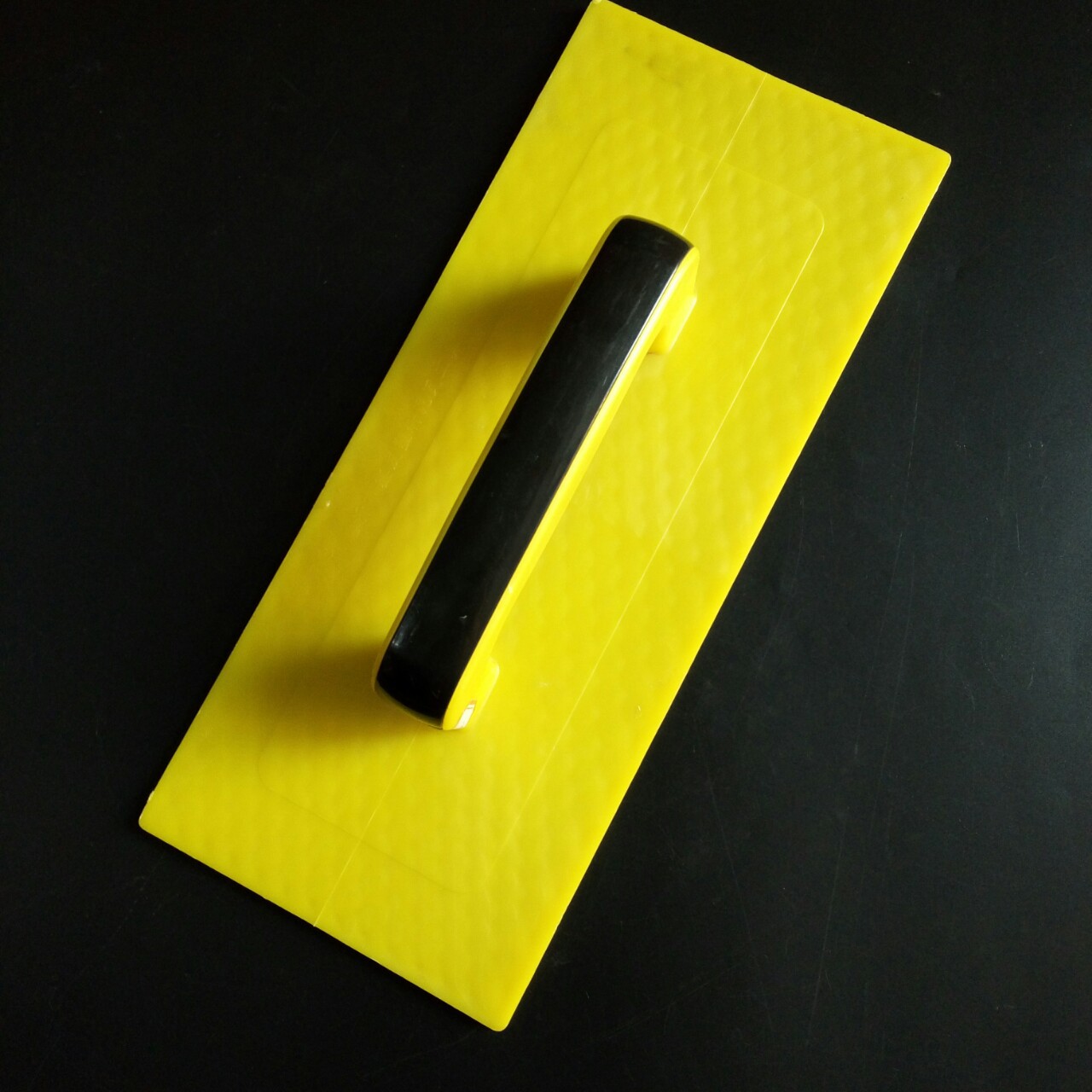 批发塑料抹子黄中号塑抹子长35宽15黑盖浅眼建筑抹泥板沙抹子