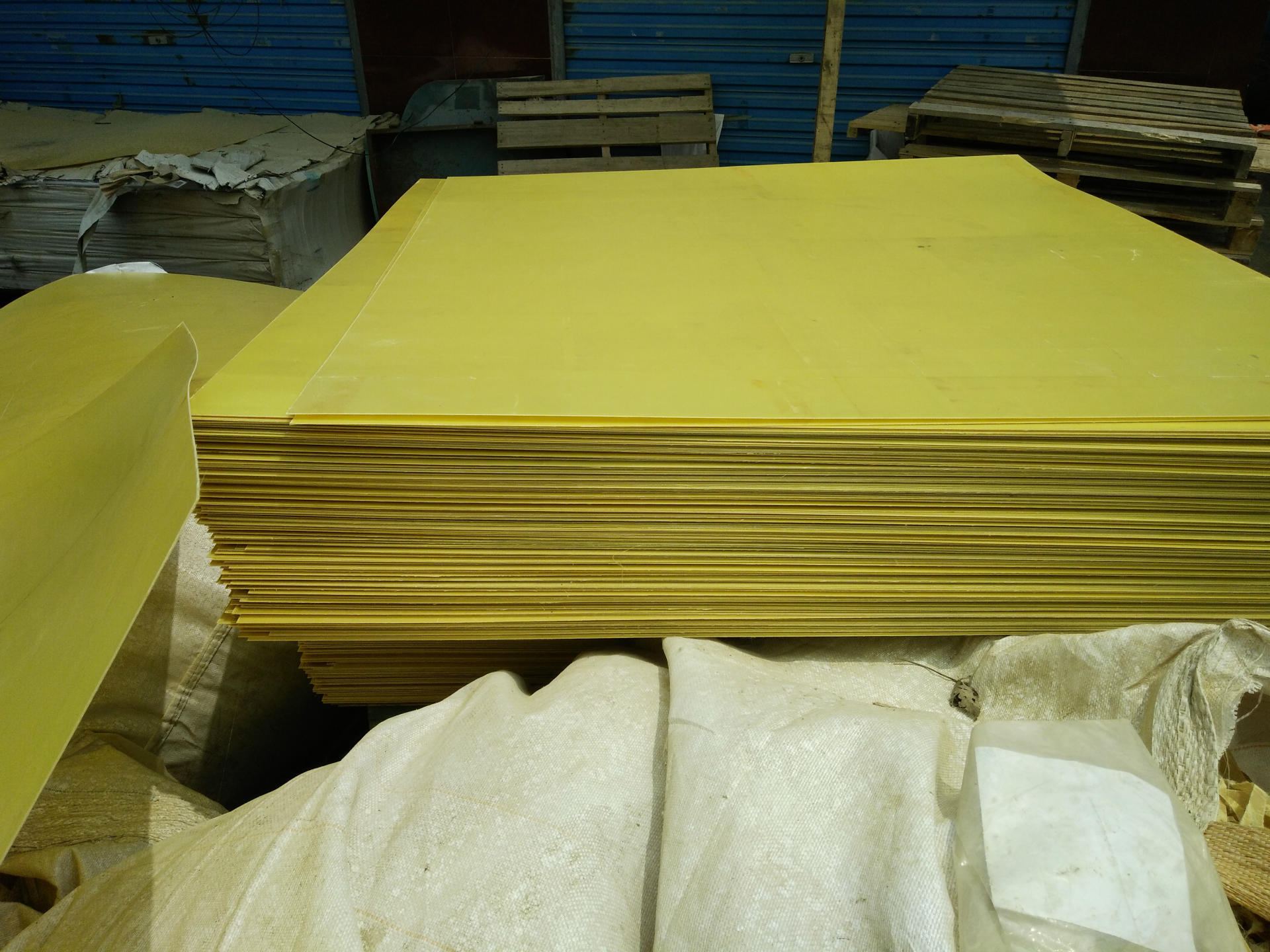 生产3240环氧树脂板 黄色绝缘板加工阻燃耐高温环氧板加工定制