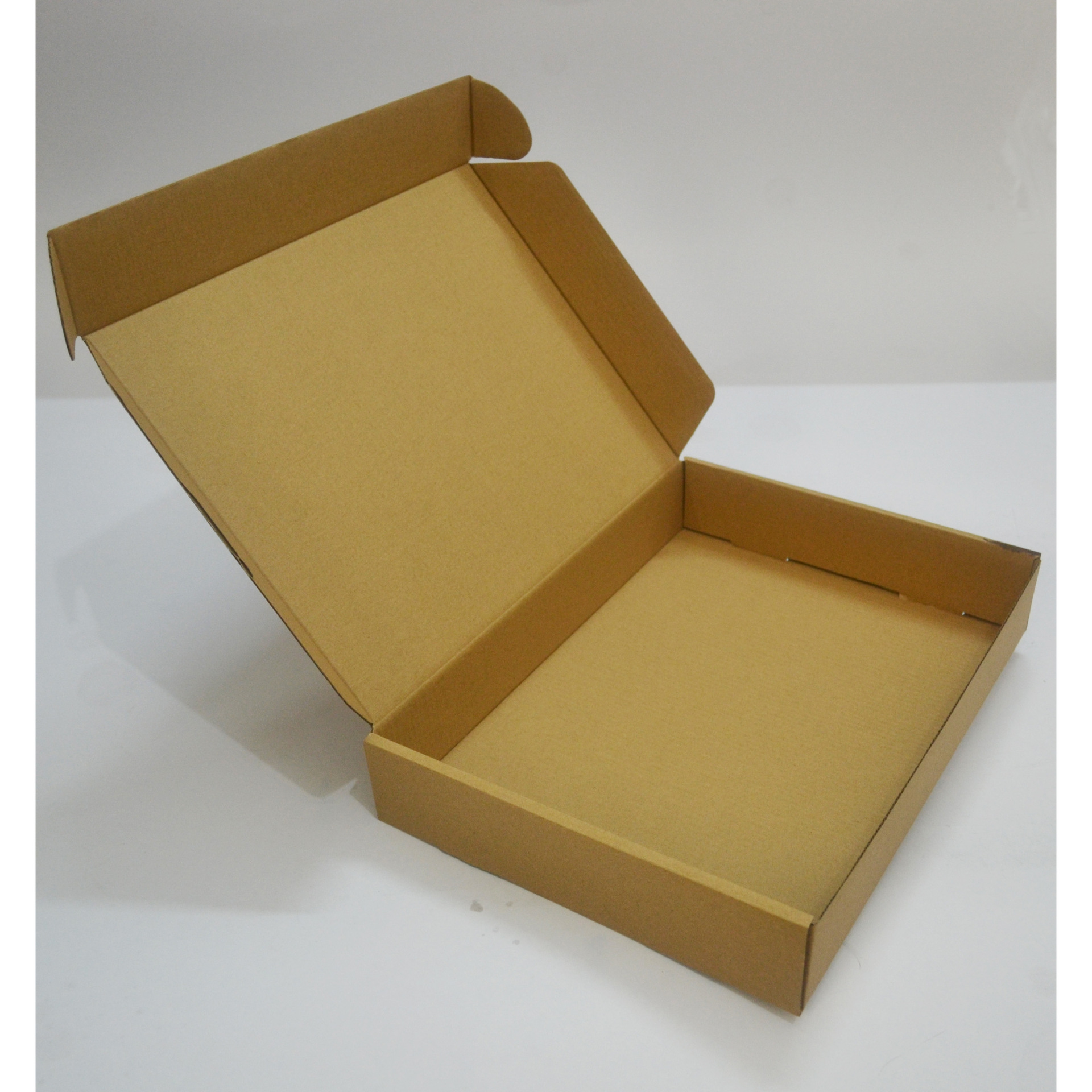 现货衬衫瓦楞纸盒衬衫包装盒特硬快递飞机盒牛皮纸服装礼品盒定做