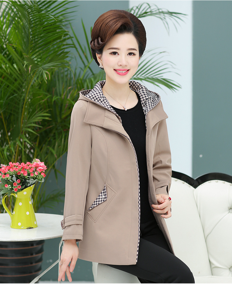 中年女装秋外套新款妈妈装春装短款上衣中老年女春秋40-50岁风衣