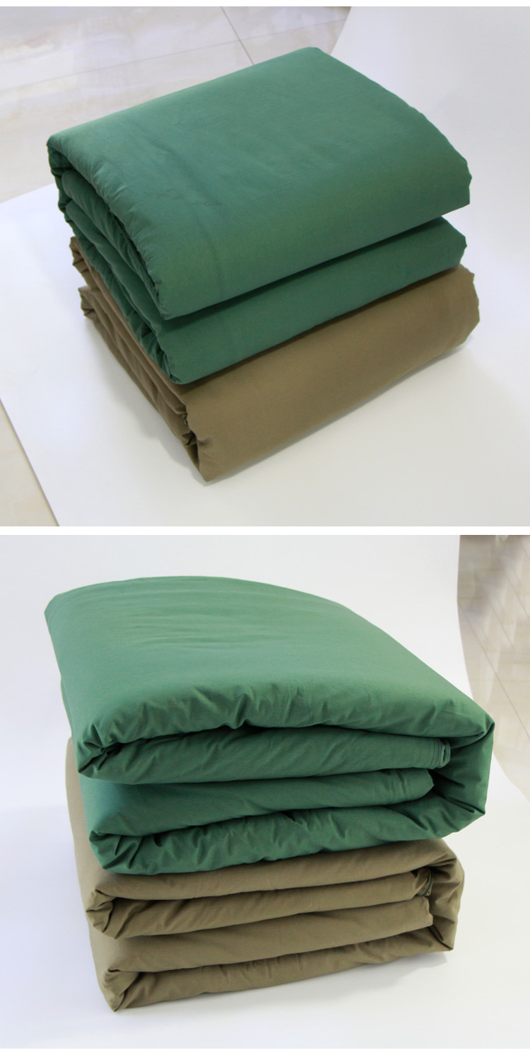 欢迎各位亲光临万德福服装厂,军用棉被因重量及材质不同,价格也不