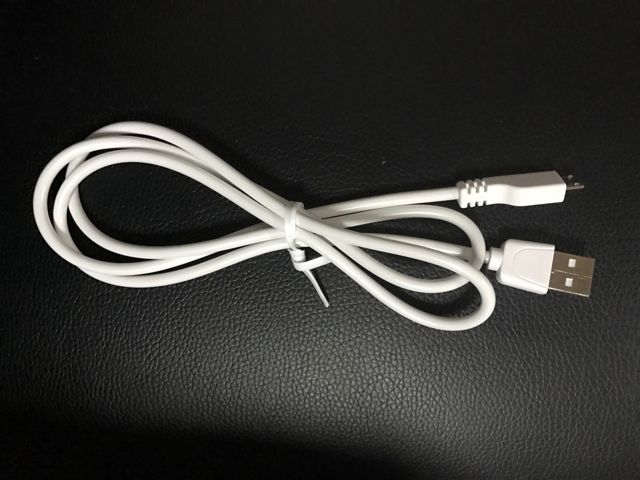 奥力科手机充电数据线 v8安卓1米2a快充手机数据线批发手机数据线