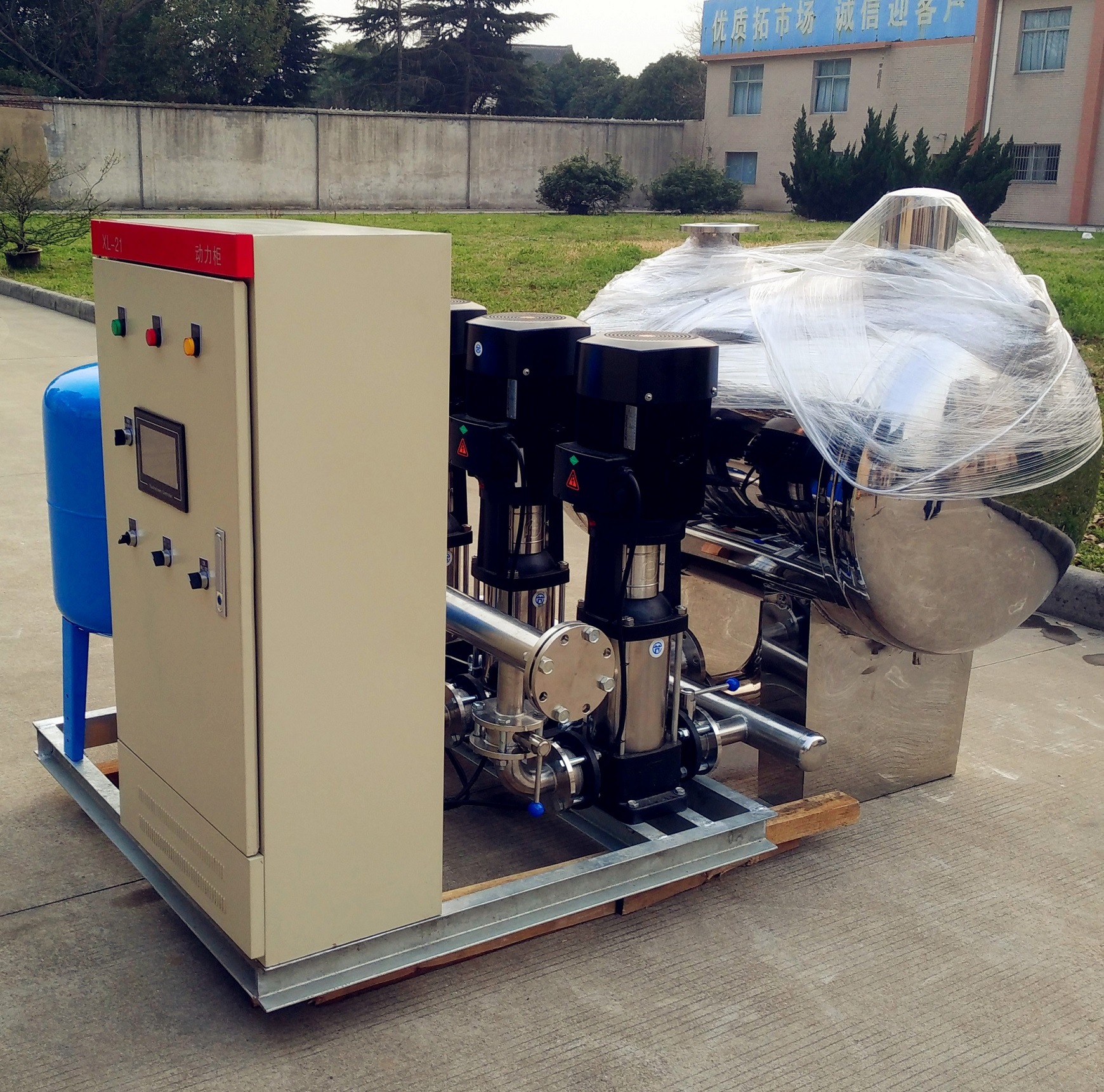 生产定制三泵二用一备变频恒压供水设备 无负压供水设备