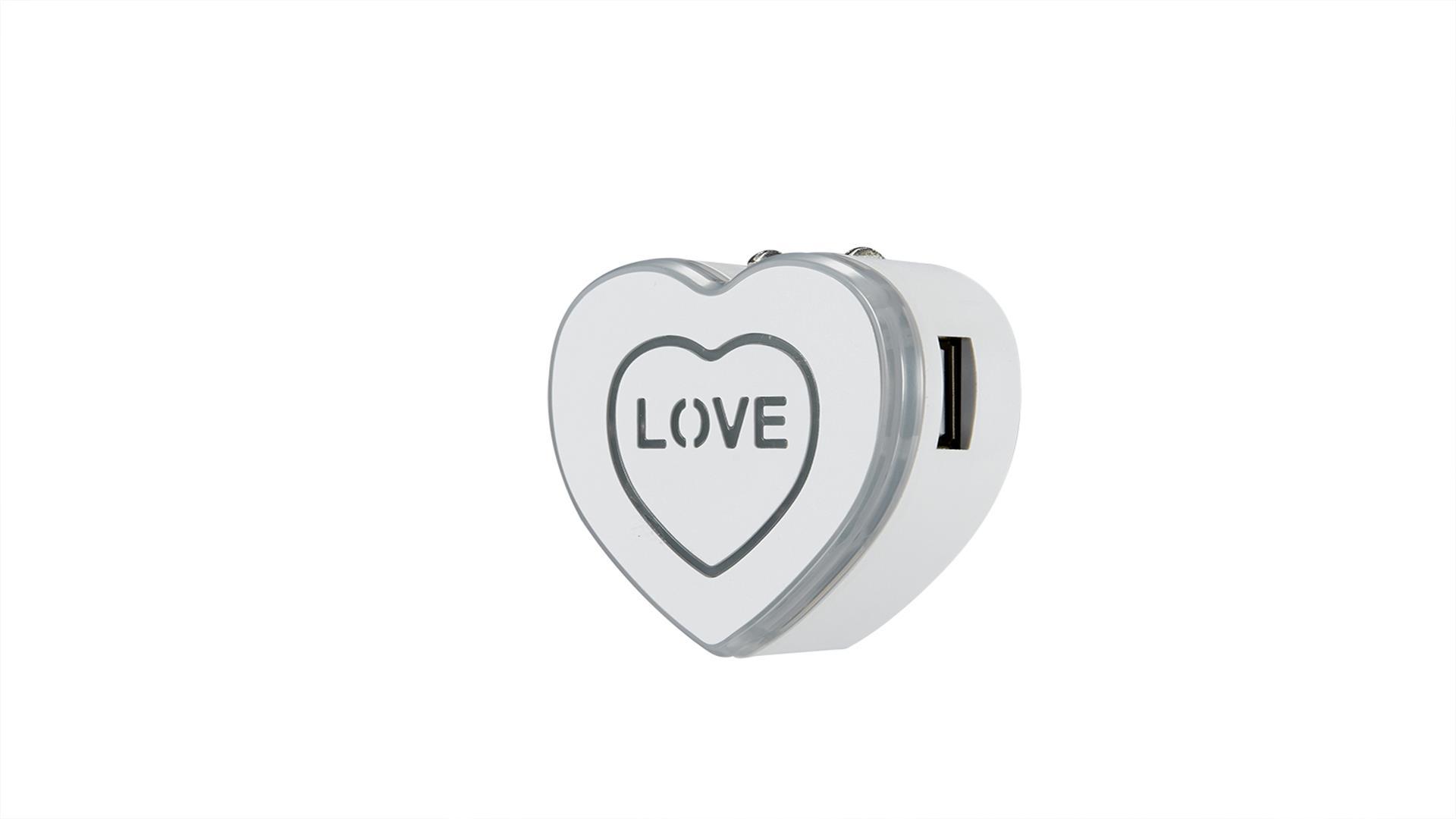 爱心旅充 手机充电器 厂家专利