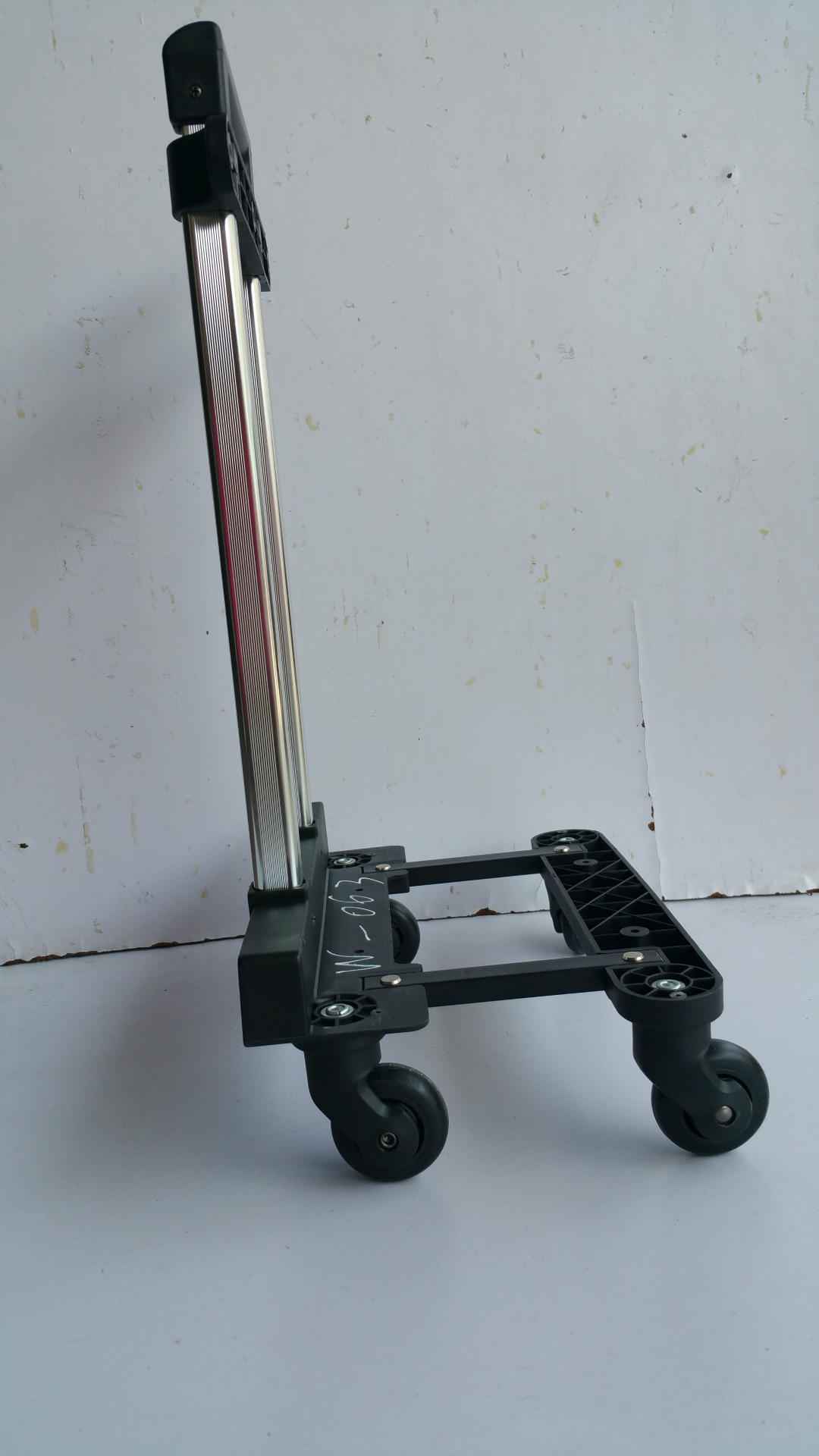 高尔夫球万向轮拉杆插脚高尔夫球车配件万向轮拉杆 箱包配件拉杆