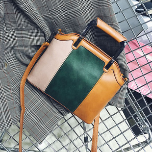 2017秋冬新款拼接撞色戴妃手提包女士包袋斜挎复古公文包大容量潮