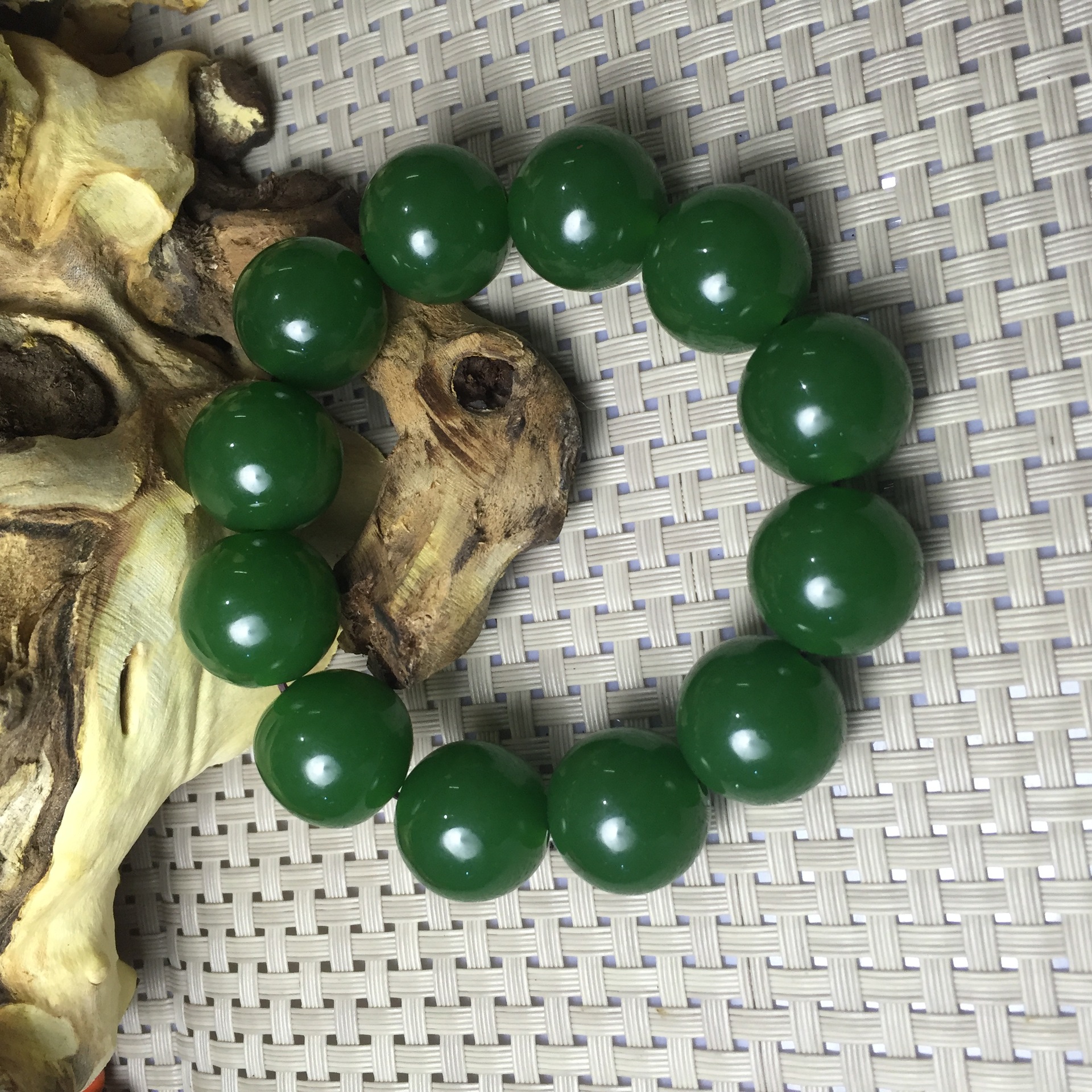 和田玉 人工合成料批发 圆珠男款手链 碧玉绿手串 地摊货礼品