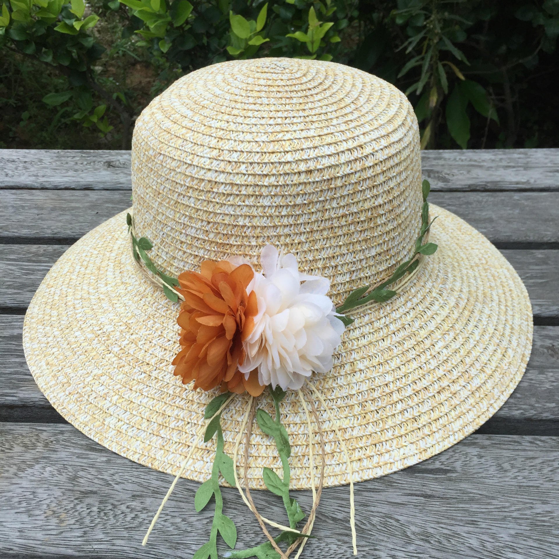 2019新款草帽女花朵大檐遮阳帽户外出游防晒太阳帽可折叠沙滩帽子