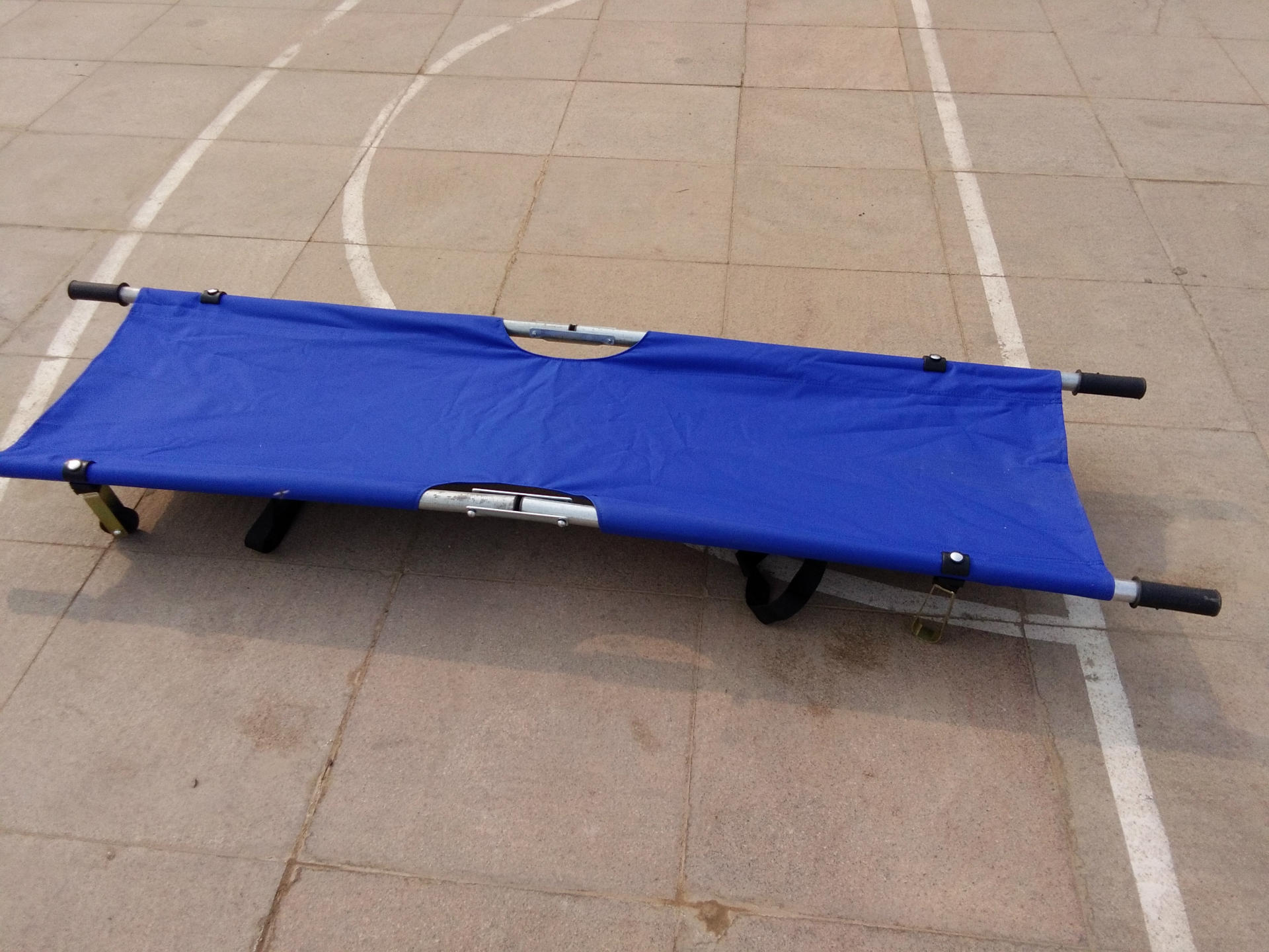 加厚折叠担架床铝合金不锈钢担架急救带轮担架