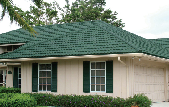 优质镀铝锌别墅屋顶用金属瓦 彩石金属瓦厂家 旧房改造用全发货