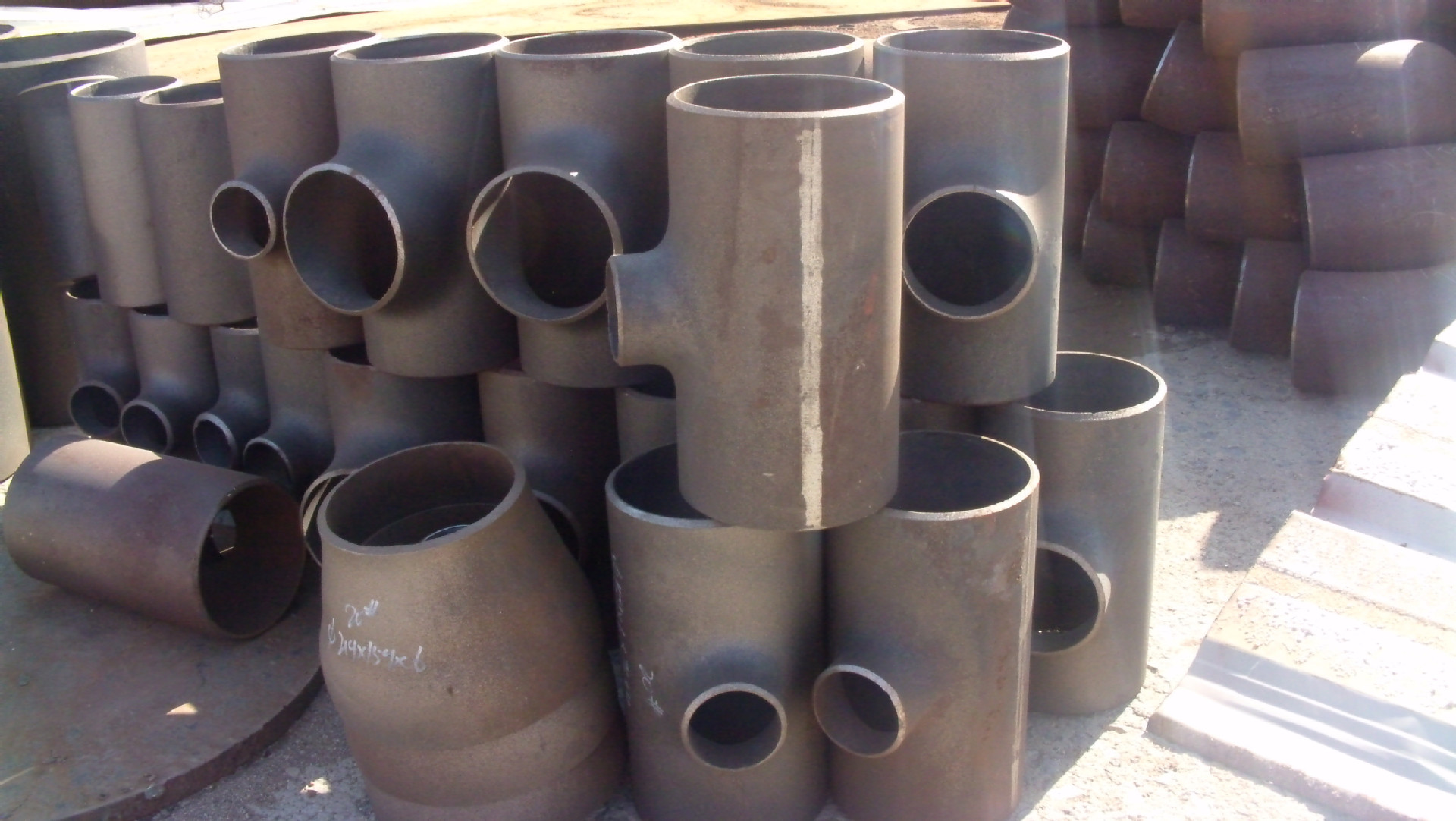 厂家直销焊接三通 异径三通 变径,同径三通 无缝,直缝三通