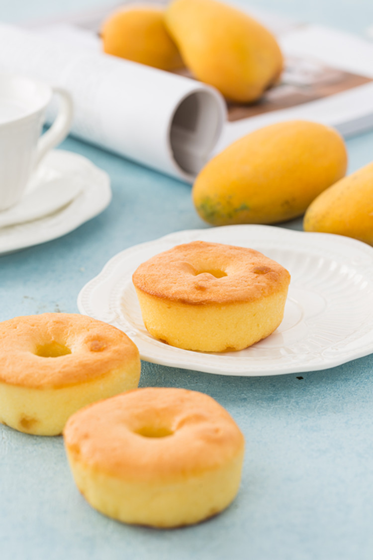 香港美伦多芒果果肉甜甜圈蛋糕256g盒装糕点早餐食品批发