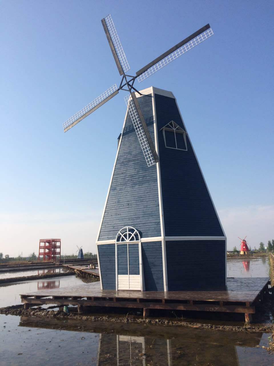 大型户外景区展览道具荷兰风车防腐木景观风车电动田园风车水车