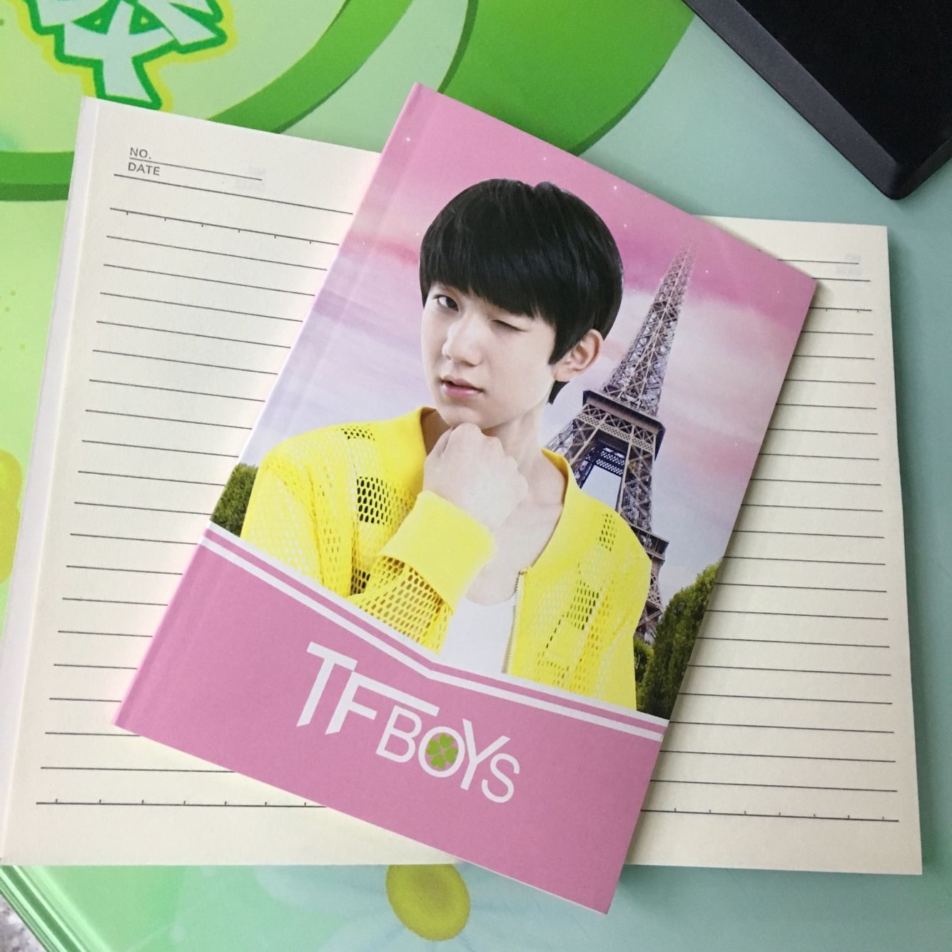 2元文具 32k加厚明星记事本笔记本 彩花面学生笔记本 办公用品