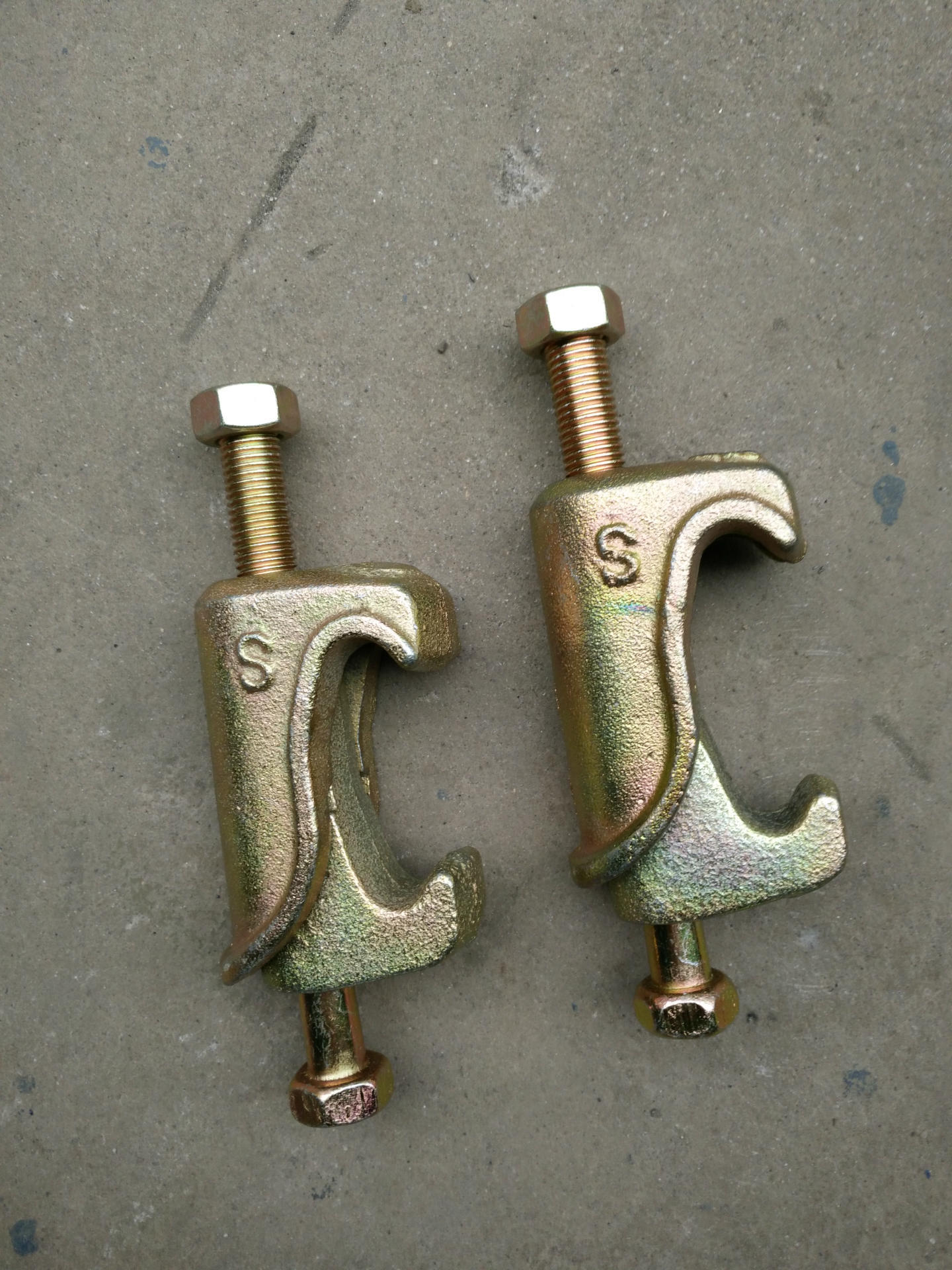 供应优质搪瓷反应釜卡子