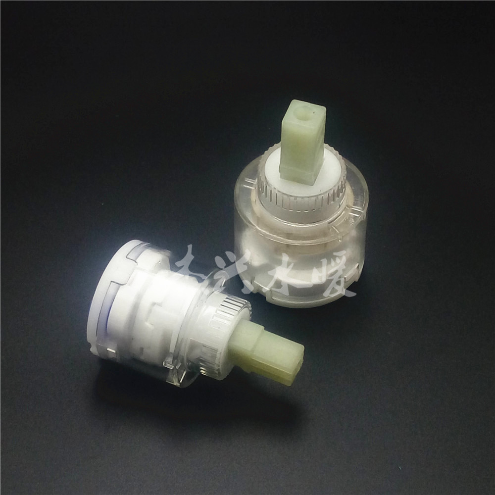 单把龙头陶瓷冷热水阀芯水龙头  耐用 维修龙头配件35/40透明